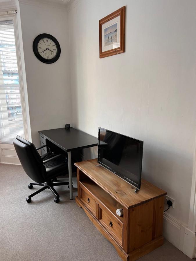 Lovely - 1 Bedroom Flat In Hastings Town Centre Exterior photo